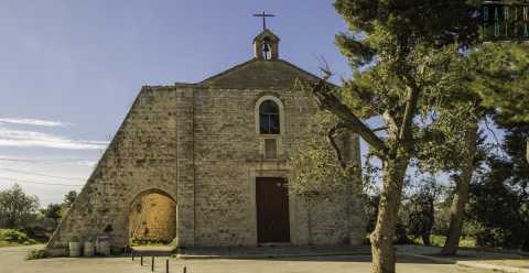 Castelli distrutti, chiese salvate, scoperte miracolose: la leggenda del Crocifisso di Auricarro